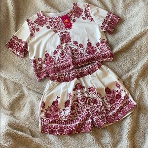 Two Piece Summer floral outfit (shorts&shirt)